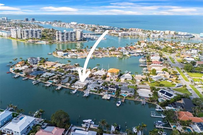 Image No.7-4 Bed Property for sale