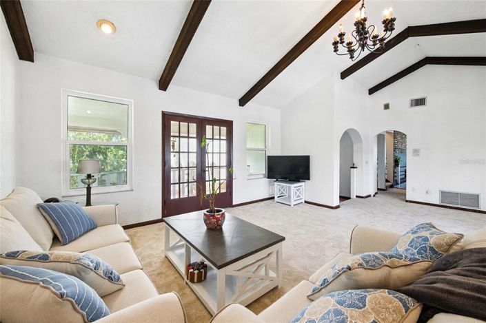 Image No.22-4 Bed Property for sale