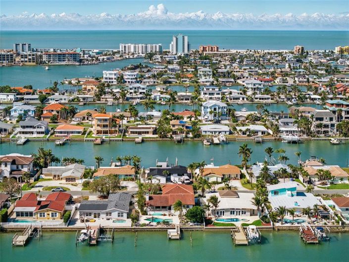 Image No.50-4 Bed Property for sale