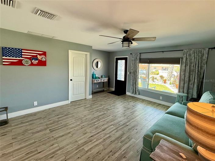 Image No.12-3 Bed Property for sale