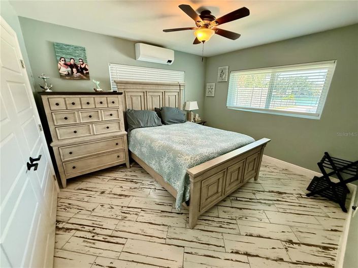 Image No.43-3 Bed Property for sale