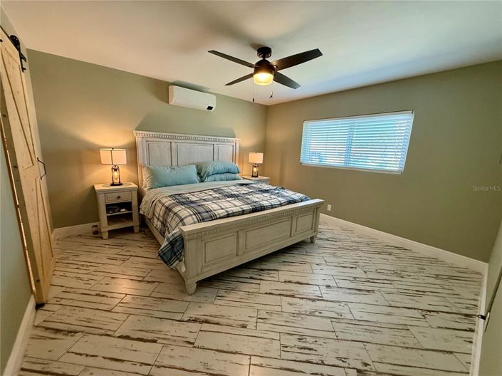 Image No.50-3 Bed Property for sale