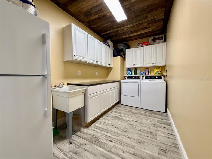 Image No.58-3 Bed Property for sale