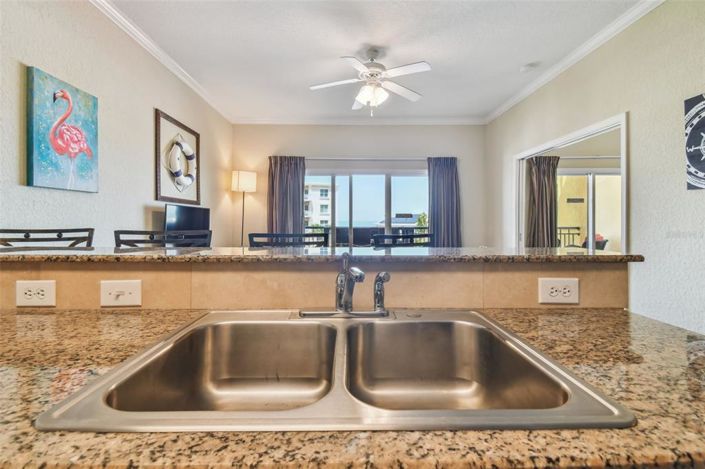 Image No.10-2 Bed Property for sale