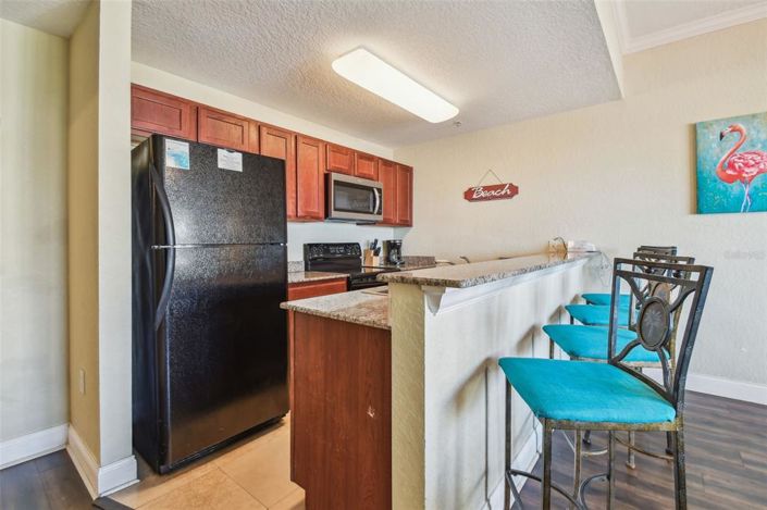 Image No.13-2 Bed Property for sale