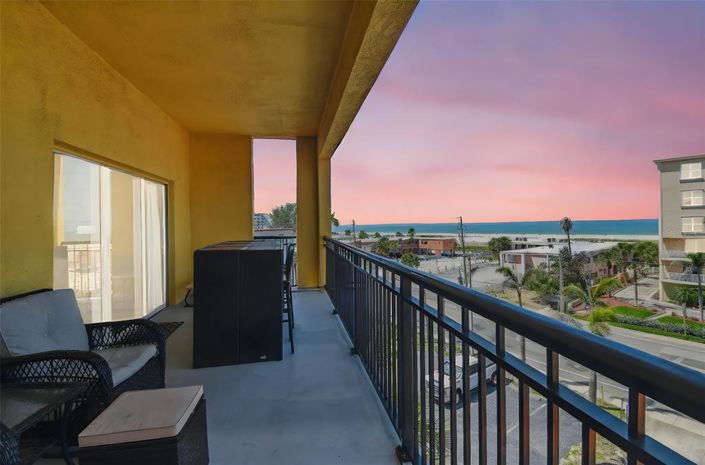 Image No.2-2 Bed Property for sale