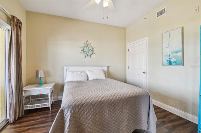 Image No.22-2 Bed Property for sale