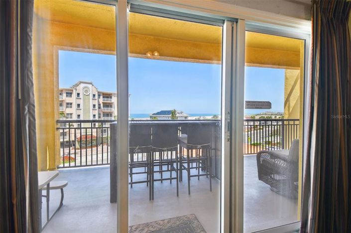 Image No.30-2 Bed Property for sale