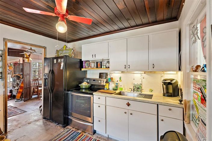 Image No.16-2 Bed Property for sale