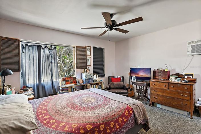 Image No.22-2 Bed Property for sale