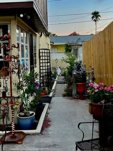 Image No.35-2 Bed Property for sale