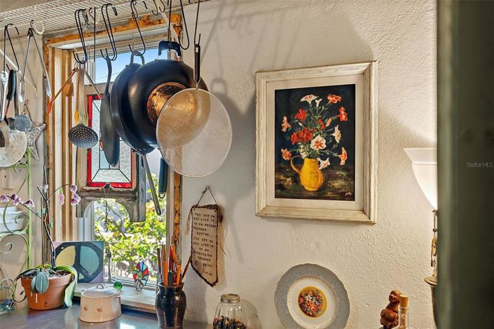 Image No.44-2 Bed Property for sale