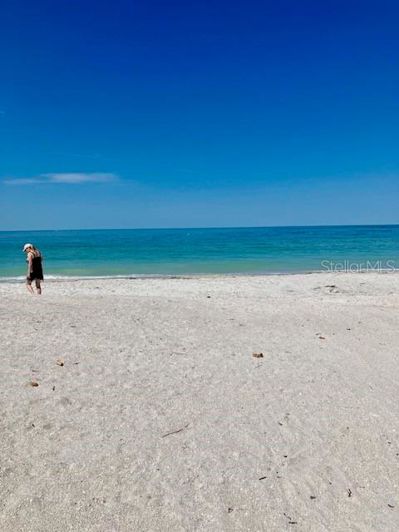 Image No.48-2 Bed Property for sale