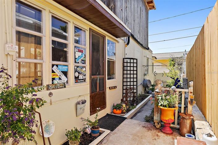 Image No.6-2 Bed Property for sale