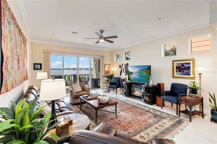 Image No.5-3 Bed Property for sale