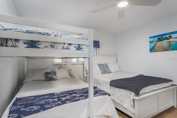 Image No.21-2 Bed Property for sale