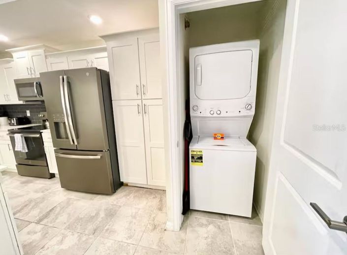 Image No.10-3 Bed Property for sale