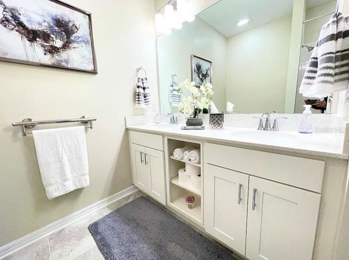 Image No.15-2 Bed Property for sale