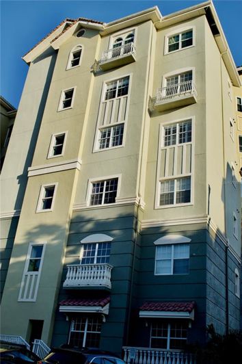 Image No.1-3 Bed Property for sale