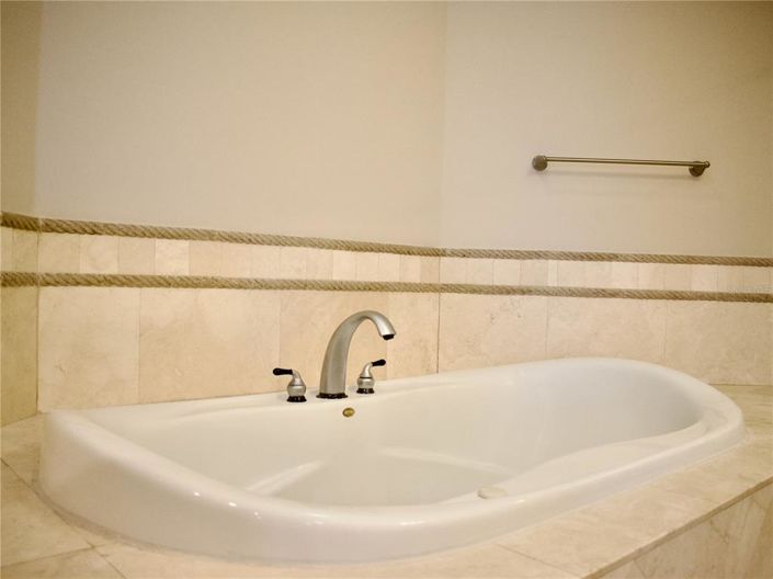 Image No.31-3 Bed Property for sale