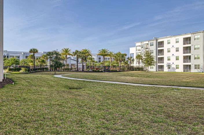 Image No.12-2 Bed Property for sale