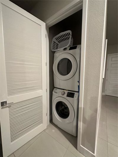 Image No.10-3 Bed Property for sale