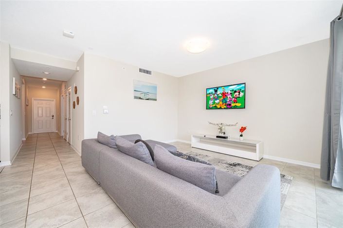 Image No.13-2 Bed Property for sale