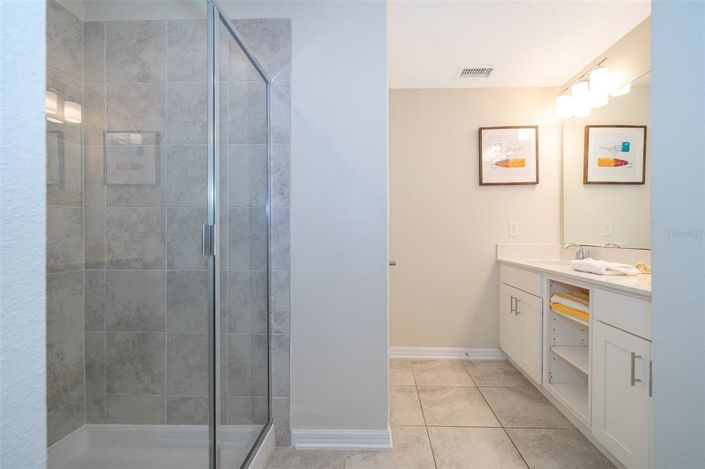 Image No.19-2 Bed Property for sale