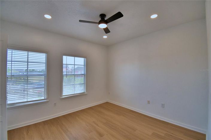 Image No.18-2 Bed Property for sale