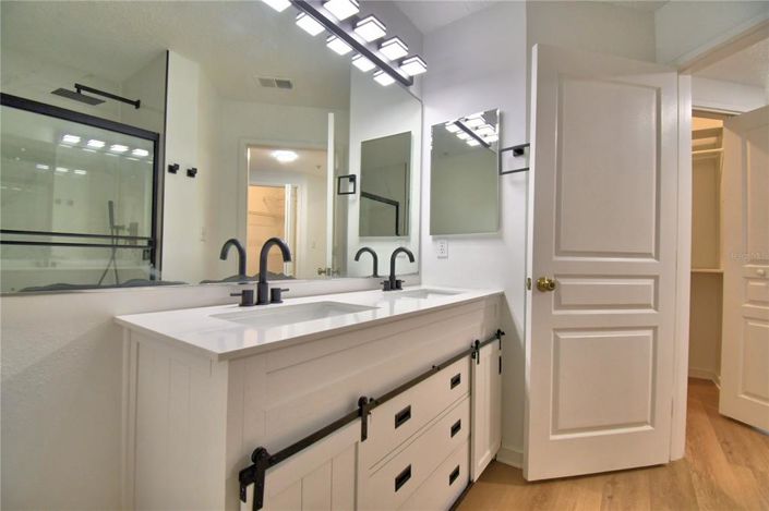 Image No.28-2 Bed Property for sale