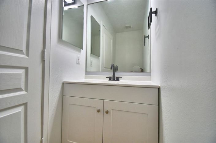 Image No.4-2 Bed Property for sale