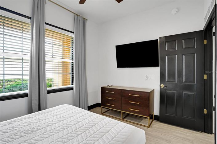 Image No.23-3 Bed Property for sale