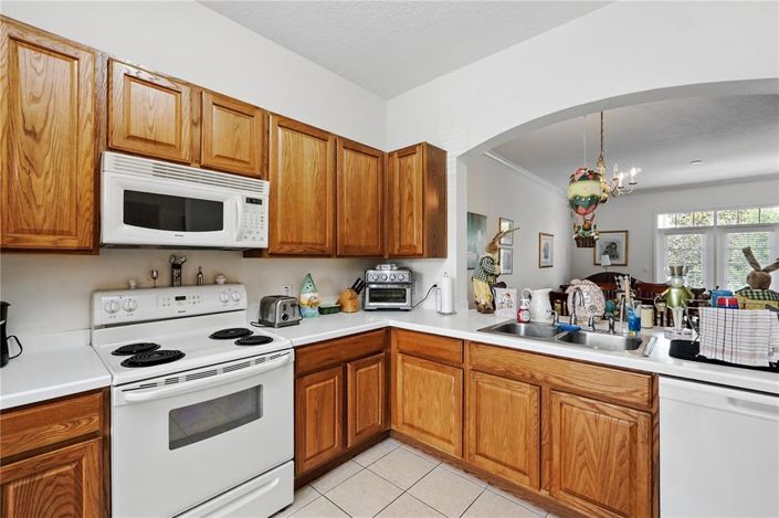 Image No.8-2 Bed Property for sale