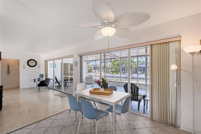 Image No.15-2 Bed Property for sale