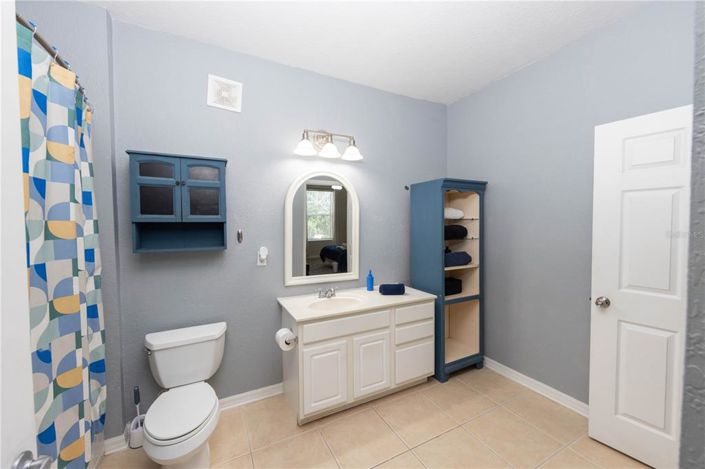 Image No.19-3 Bed Property for sale