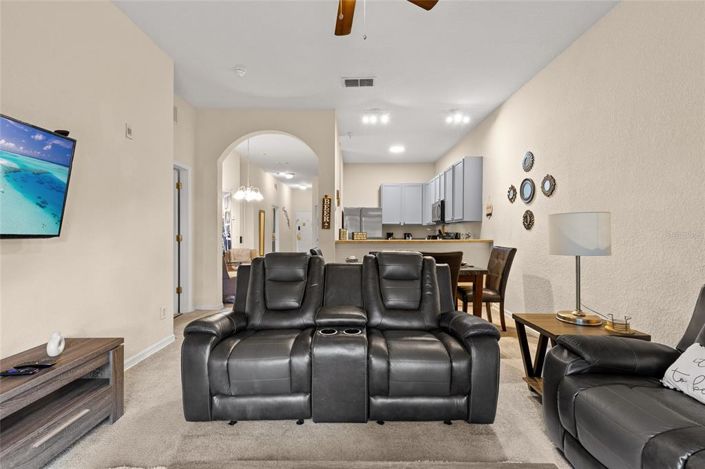 Image No.12-3 Bed Property for sale