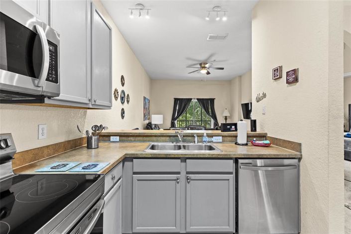 Image No.7-3 Bed Property for sale