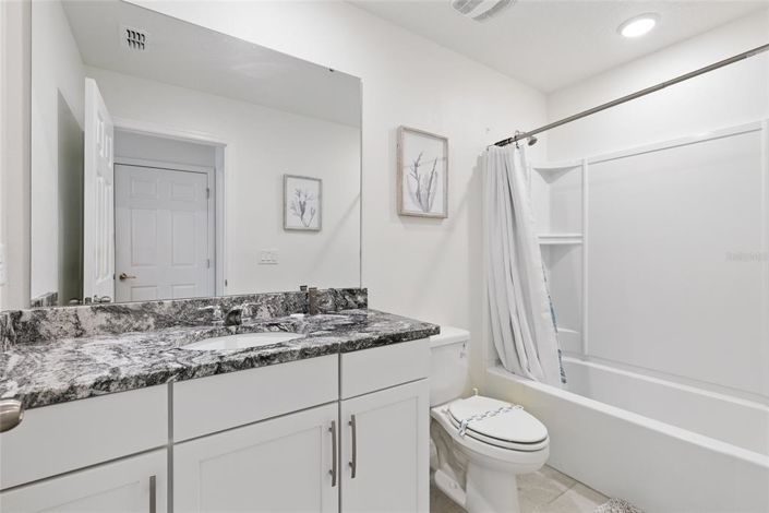 Image No.19-7 Bed Property for sale