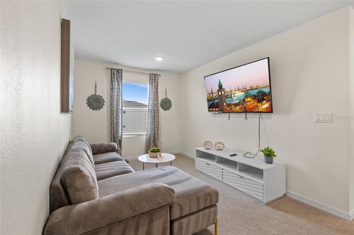 Image No.25-7 Bed Property for sale