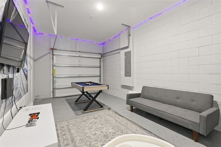 Image No.31-7 Bed Property for sale