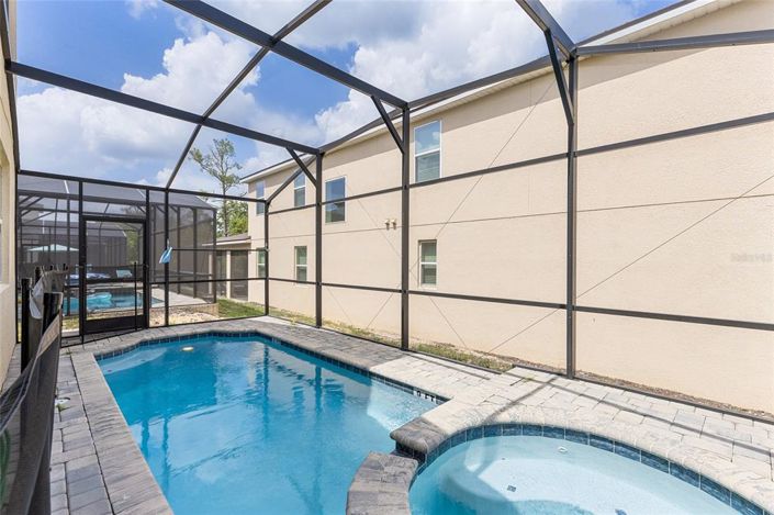 Image No.34-7 Bed Property for sale