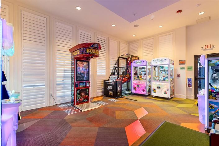 Image No.54-7 Bed Property for sale