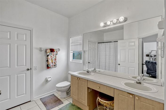 Image No.20-4 Bed Property for sale