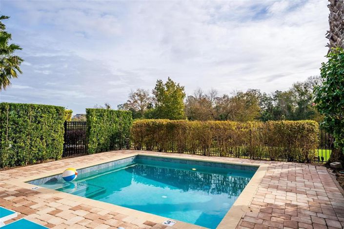 Image No.11-5 Bed Property for sale