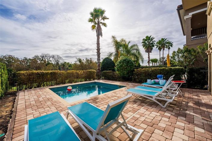 Image No.16-5 Bed Property for sale