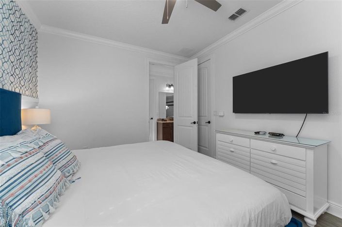 Image No.33-5 Bed Property for sale