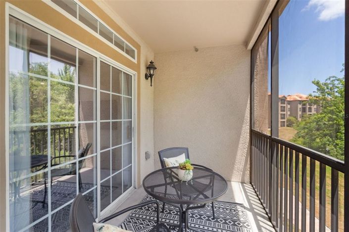 Image No.25-2 Bed Property for sale