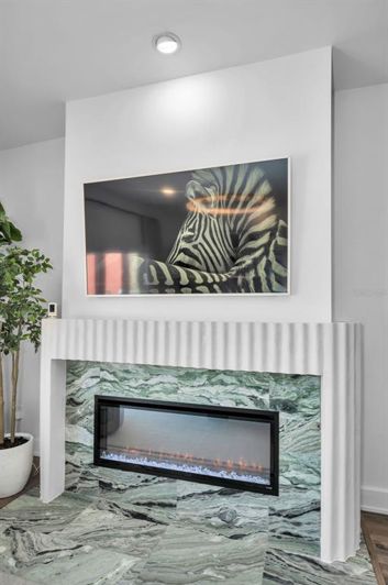 Image No.11-2 Bed Property for sale