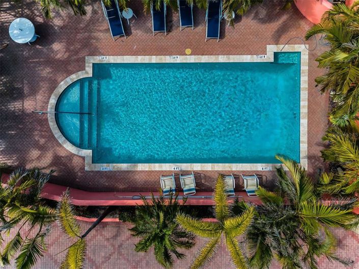 Image No.43-2 Bed Property for sale