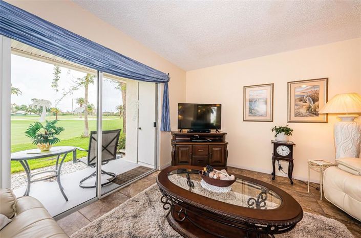 Image No.13-2 Bed Property for sale